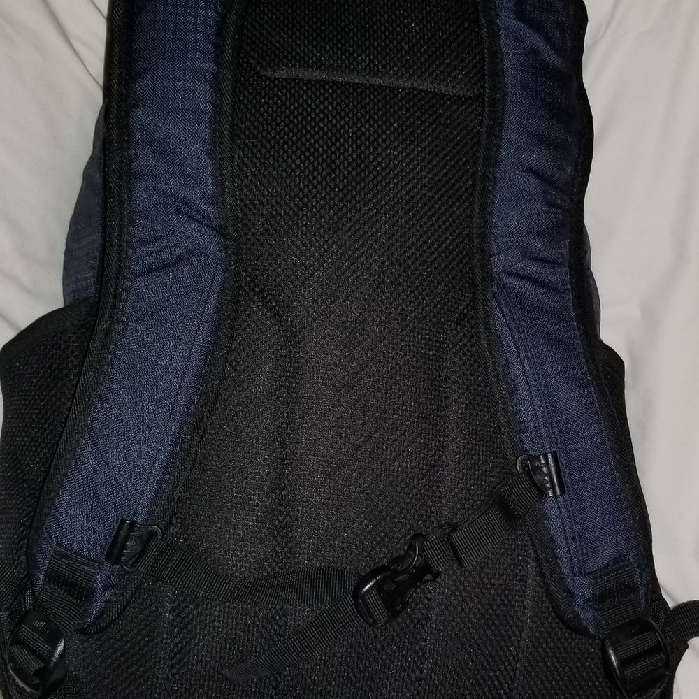 Kenneth Cole Reaction Compu Backpack - Picture 3 of 8